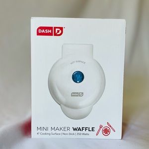 Dash Mini Waffle Maker